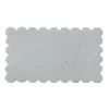 Tabla de marmol blanco con borde festoneado