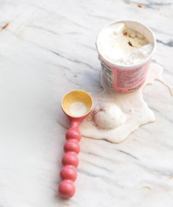 Cuchara de helado rosa