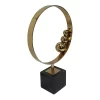 Escultura Decorativa Aro Dorado con Base de Mármol